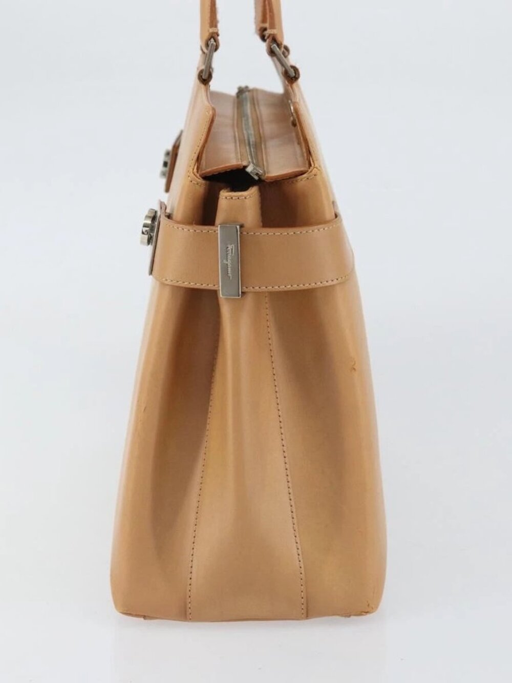 Salvatore Ferragamo Gancini Tote Bag Leather Beige Gold Auth 160685 - Picture 5 of 16